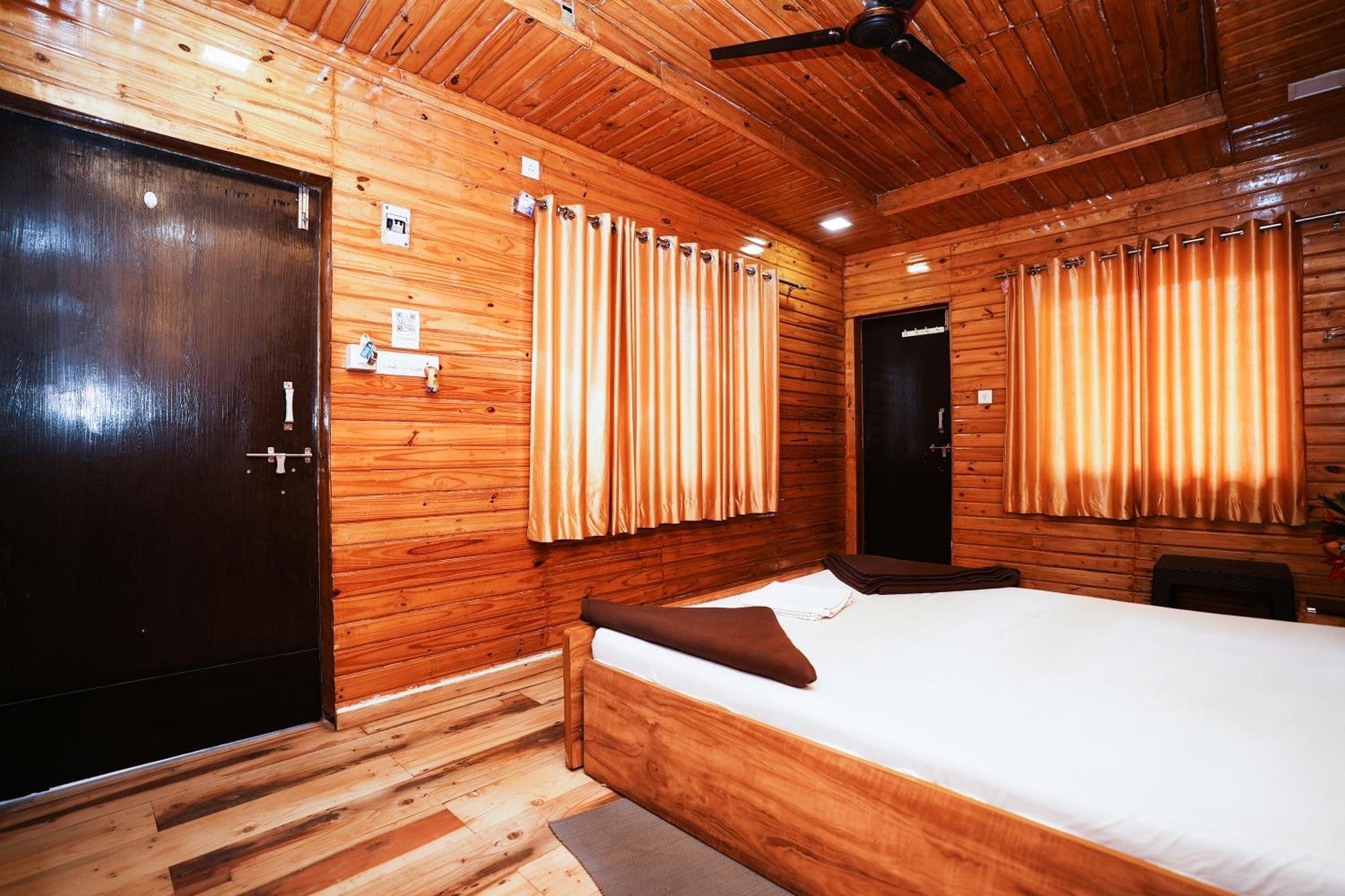 Sunshine Resort Пуна Экстерьер фото