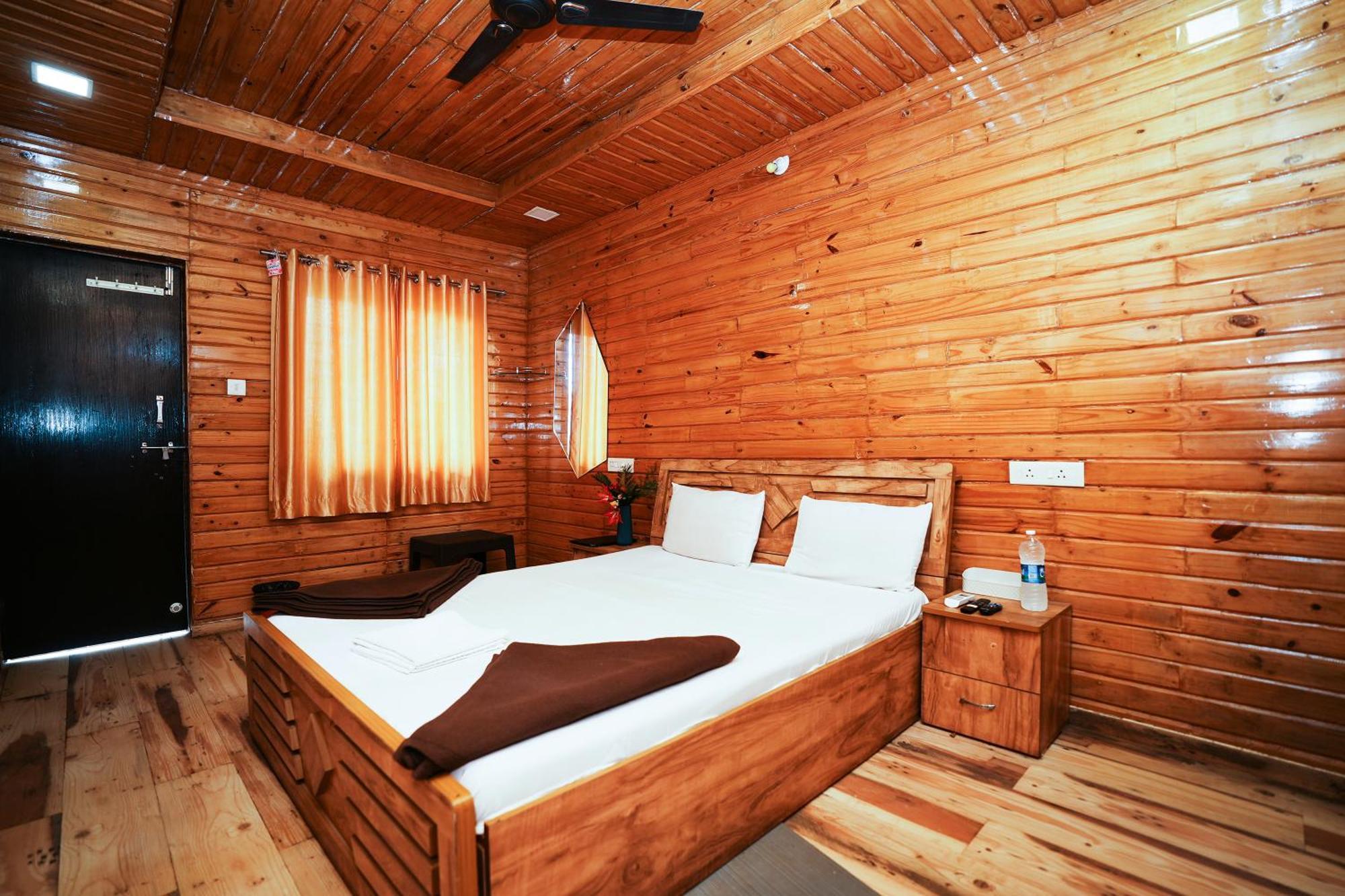 Sunshine Resort Пуна Экстерьер фото