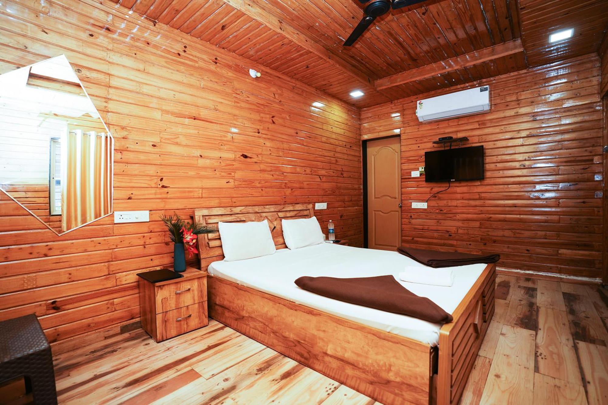 Sunshine Resort Пуна Экстерьер фото