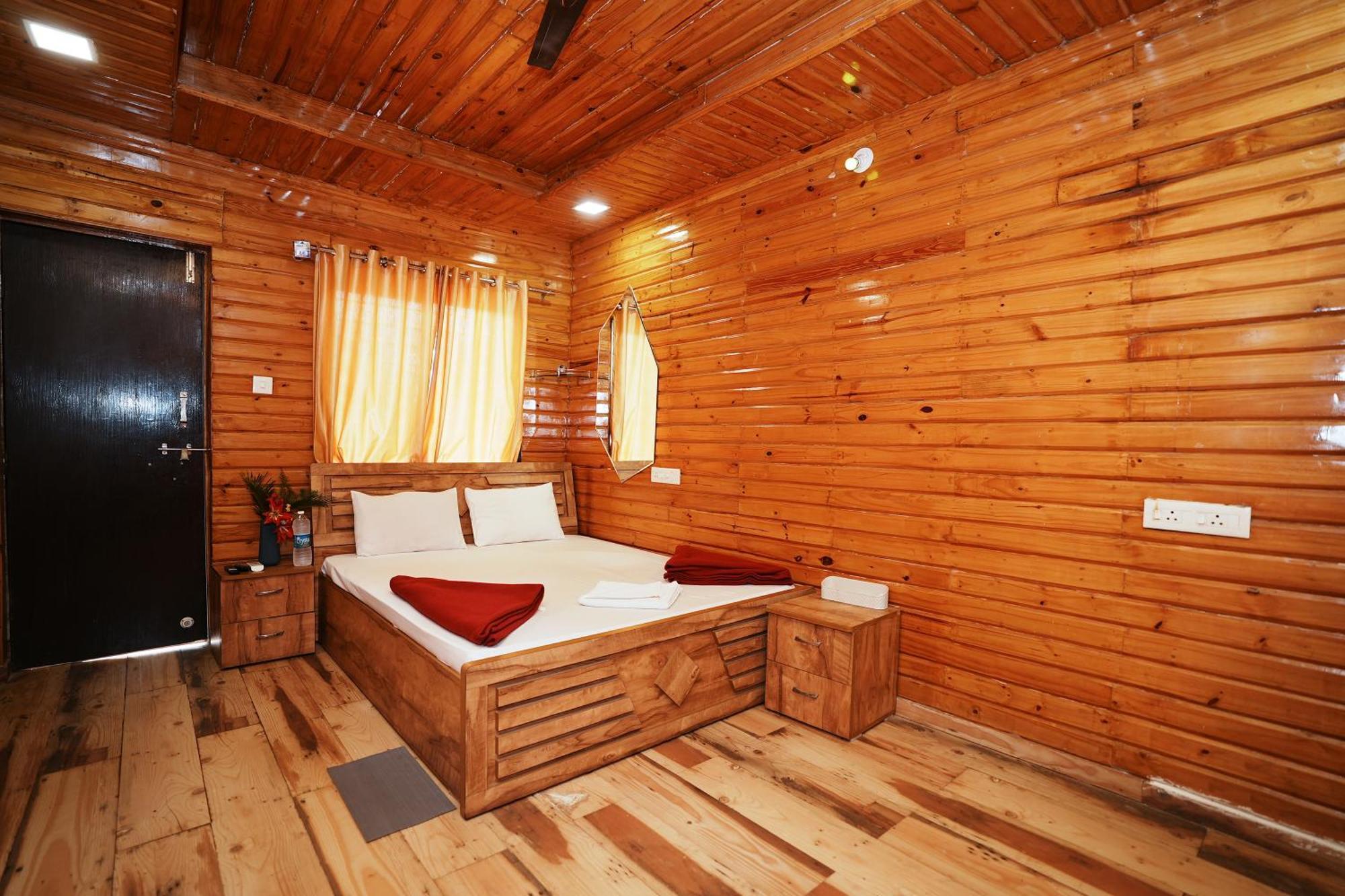 Sunshine Resort Пуна Экстерьер фото
